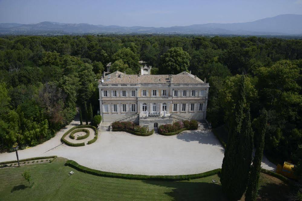 فندق كارْبُنْترافي  Chateau Martinay المظهر الخارجي الصورة