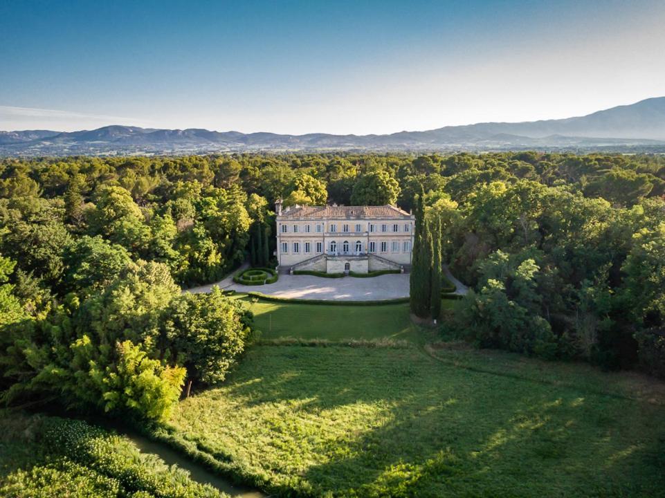 فندق كارْبُنْترافي  Chateau Martinay المظهر الخارجي الصورة